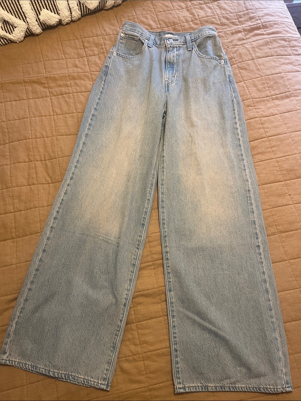 Levis Cinch Baggy Light Wash Wide Leg Women’s Jeans